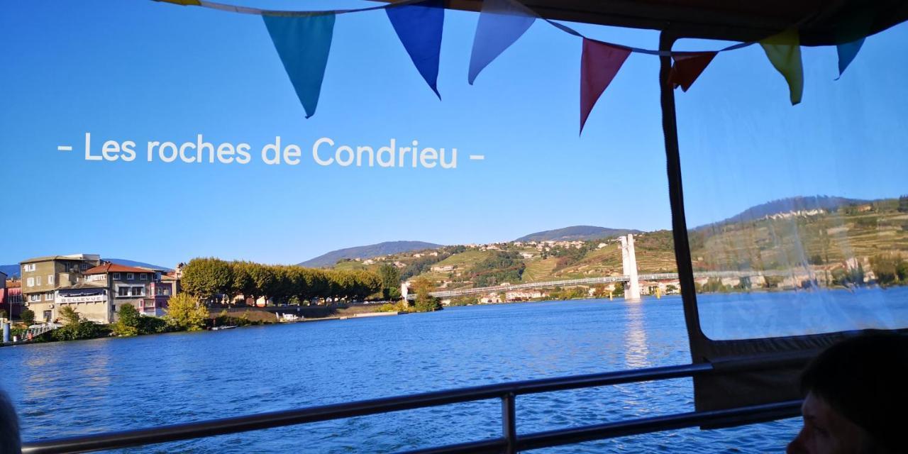 Comme A La Maison Clonas-sur-Vareze 외부 사진